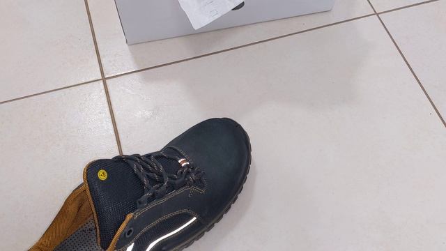 Uvex Safety Footwear Sicherheitsschuhe  Защищенная обувь 6982.8
