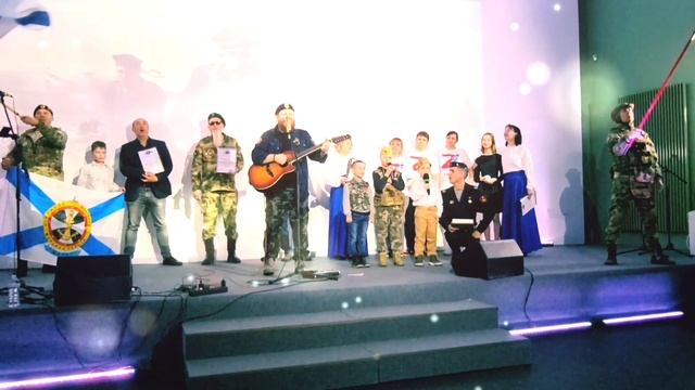 🔚 Финал концерта/Полная версия: Павел Милютин – Мама, Я Морской Десант! смотреть онлайн