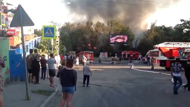 Пожар в Ростове 12 августа 2017 на Береговой 3 смотреть онлайн