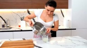 Больше НЕ жарю РЫБУ! ДЕШЕВЫЙ И ПОЛЕЗНЫЙ рецепт! Хек в соусе на сковороде