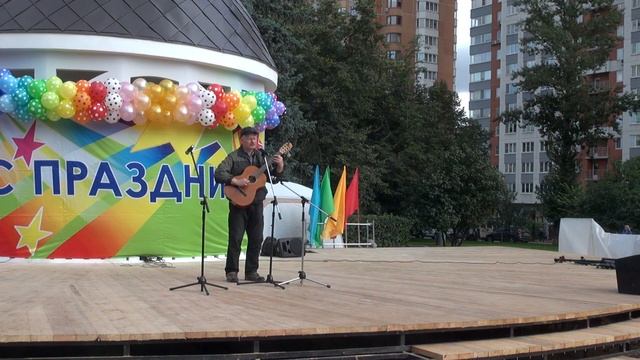 "Кувшин" (ст.Н.Тихонова, муз. авт .неизвестен) исп.В. Кухарёнок смотреть онлайн
