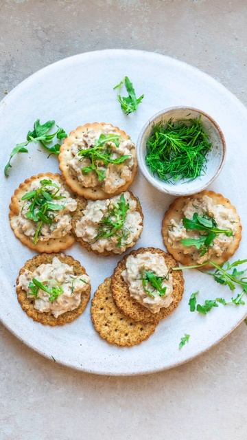 Festive Vegan ’Tuna-Free’ Pâté Canopies 🎄 смотреть онлайн