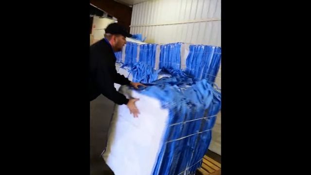 The Best Way to Put Big Bags USA Barriers on a Pallet смотреть онлайн