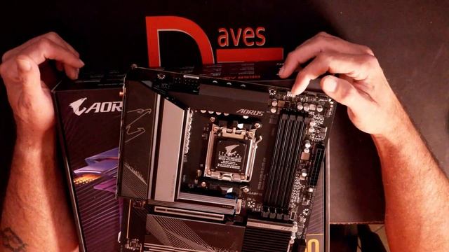 GIGABYTE B650 AORUS ELITE AX Gaming Motherboard Unboxing overview смотреть онлайн