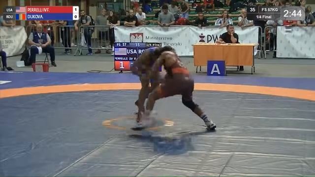 1/4 FS - 57 Kg: F. PERRELLI IV (USA) V. A. DUKOV (ROU)