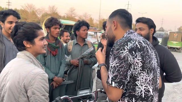 Paying PKR 100 For Each SLAP to Public 😂 смотреть онлайн