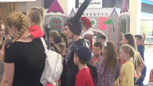 В ТЦ ГоркиПарк в день защиты детей смотреть онлайн