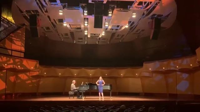 Jasmine Powell: Adele's Laughing Song (Die Fledermaus) смотреть онлайн