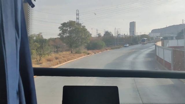 Saliendo de la central de autobuses de Querétaro смотреть онлайн