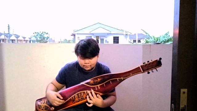 Allesandro - Petang (Sape' Cover) смотреть онлайн