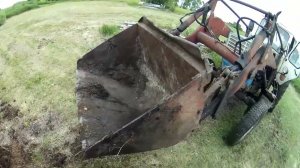 Навёрстываю дела после жары, работают все. Кошу, сгребаю, прессую, толкаю и переставляю.