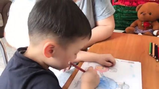 "Гүлдер-ай" тобы. Серіков Арсеннің "Халық даналығы" такырыбында салған суреті смотреть онлайн