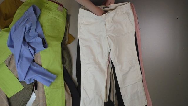 лот 1984 Женские летние штаны крем (9 кг, 28 шт, 7400 руб, 264 руб/шт) смотреть онлайн