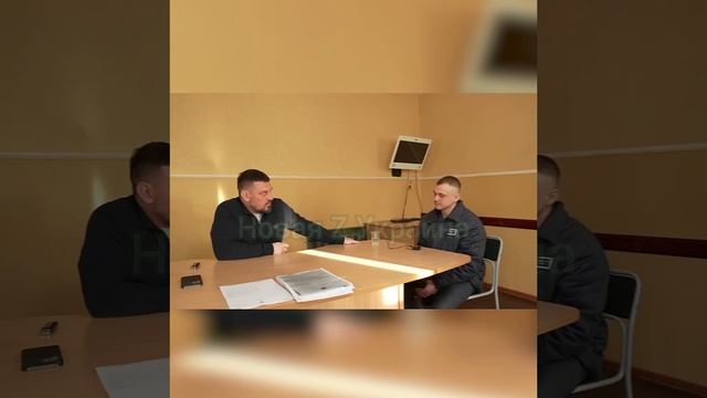 Наш пленный солдат довел укр журнализда до истерики, тот после чего тот выгнал его с интервью смотреть онлайн