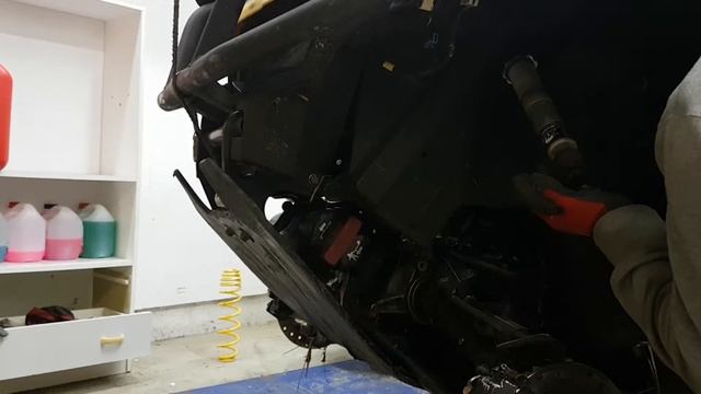 Fox springs and shocks compared to stock 650 XMR смотреть онлайн