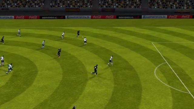 FIFA 13 iPhone/iPad - FC Barcelona vs. Valencia CF смотреть онлайн
