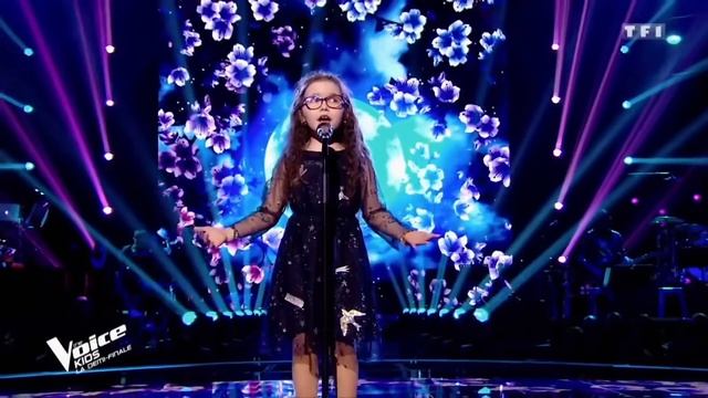 9-Year-Old makes the coaches CRY during her Blind Audition in The Voice Kids смотреть онлайн