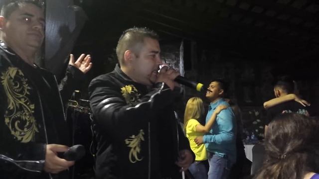 Popurri de Marco Antonio - Banda Mirasol смотреть онлайн