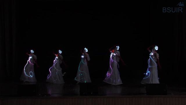 Праздничная концертная программа к Международному женскому дню смотреть онлайн