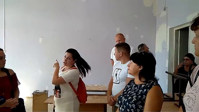 Сергей Кудрявцев и Евгений Дунаев проверили как идёт ремонт в школе № 33 смотреть онлайн