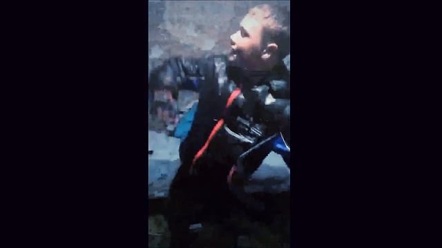 Никитос танцует под репчик смотреть онлайн