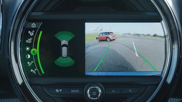 REAR VIEW CAMERA | Get To Know Your MINI | MINI UK