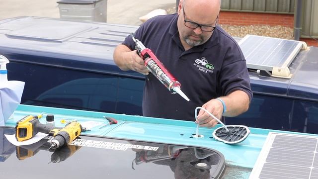 Maxview Gazelle Pro Installation | Motorhome TV Aerial Installation смотреть онлайн