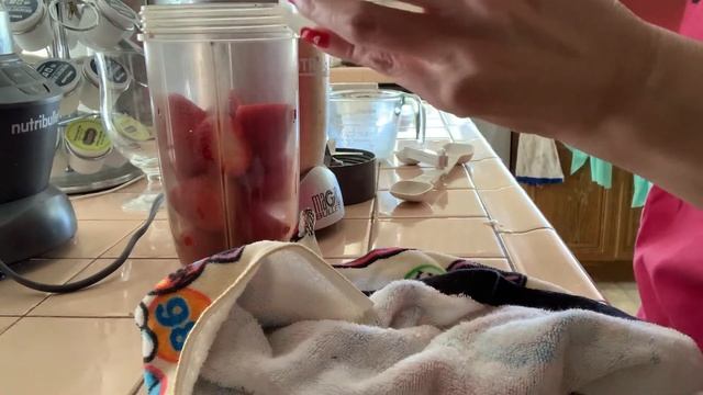 Virgin Lava Flow(Strawberry/Coconut/Pineapple)Drinks for 2 смотреть онлайн