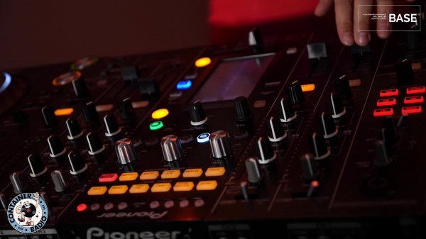 CONTAINER RADIO Live Stream - EIDOFEY, JOMOSS, MELANIYA (2025-04-16)