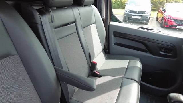 Peugeot Expert Professional Van OV68UYO смотреть онлайн