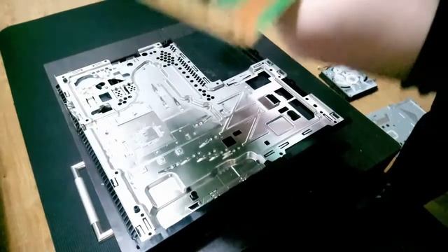 PS4 (CUH-1108A): чистка консоли, замена термопасты (не гайд, не руководство по обслуживанию смотреть онлайн