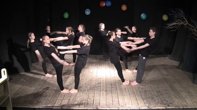 Спички. Этюд для спектакля "Девочка со спичками" смотреть онлайн