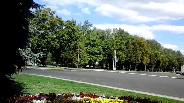 ДВЕ ЧАШКИ КОФЕ НА СТОЛЕ.. смотреть онлайн