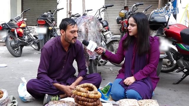 Road Pe Sale Hone Wale Dry Fruits Ke Kiya Rates Hai? Un Ke Aur Shop Ke Dry Fruits Me Kiya Faraq Hai смотреть онлайн