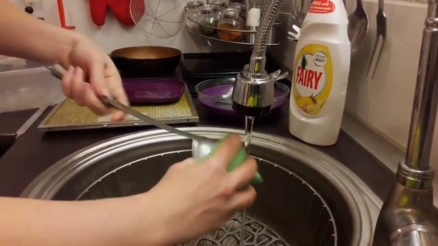 Моем посуду без химии! Салфетка AQUAMAGIC от компании GREENWAY смотреть онлайн