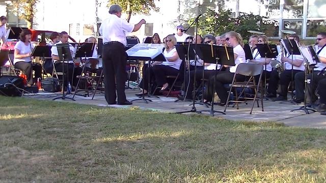 Overture to Candide смотреть онлайн