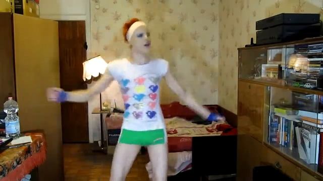 чернопёздый Хохлэнд и злой гений Серонхелия смотреть онлайн