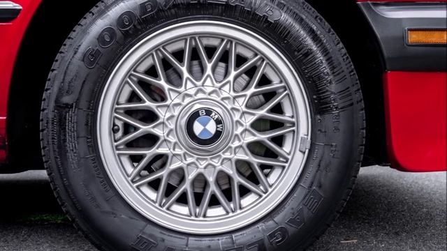 1987 BMW 325iS e30 смотреть онлайн