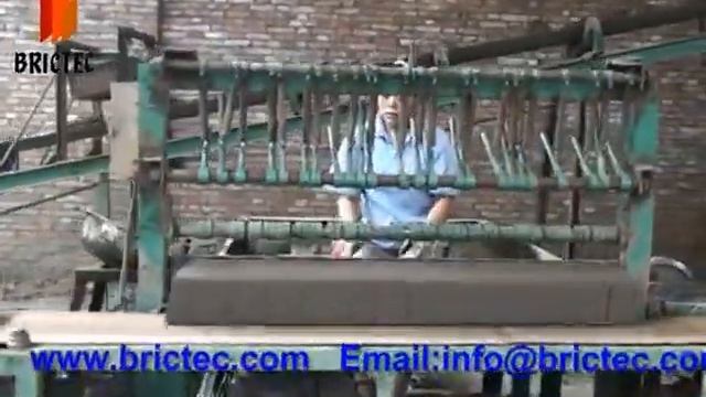 funcionamiento de extrusora cortaora y apilamiento de ladrillo смотреть онлайн