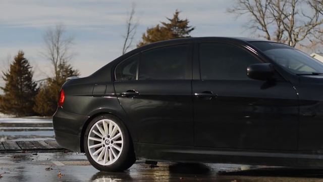 Ryan's BMW 335XI смотреть онлайн