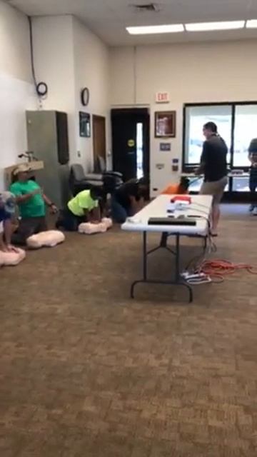 CPR Training Video смотреть онлайн