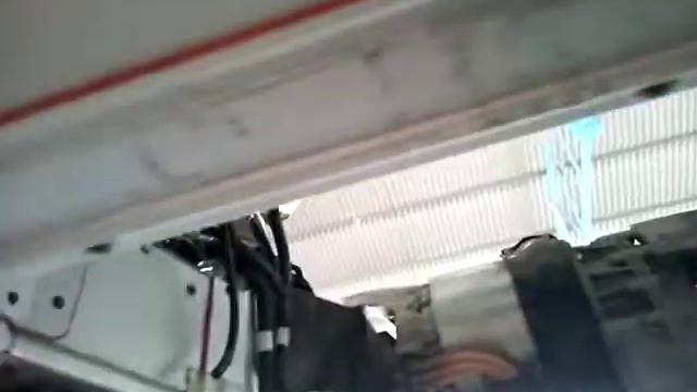 tesla roadster  2010 . батарея места крепления ..