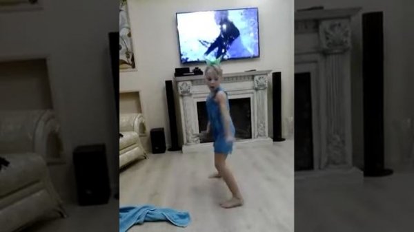 Мой танец под песню Холодное сердце