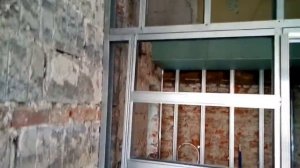 Монтаж системы для скрытой двери в перегородку