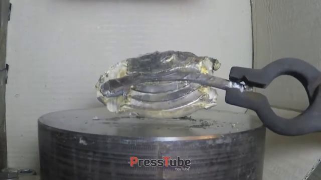 Гидравлический пресс ¦ Большой разогретый НАВЕСНОЙ ЗАМОК смотреть онлайн