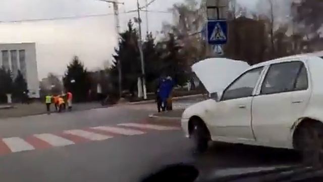Вышгород Небольшая поездка по городу смотреть онлайн