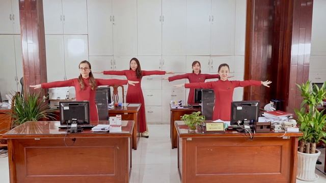 Freya x Agribank Saigon Branch смотреть онлайн