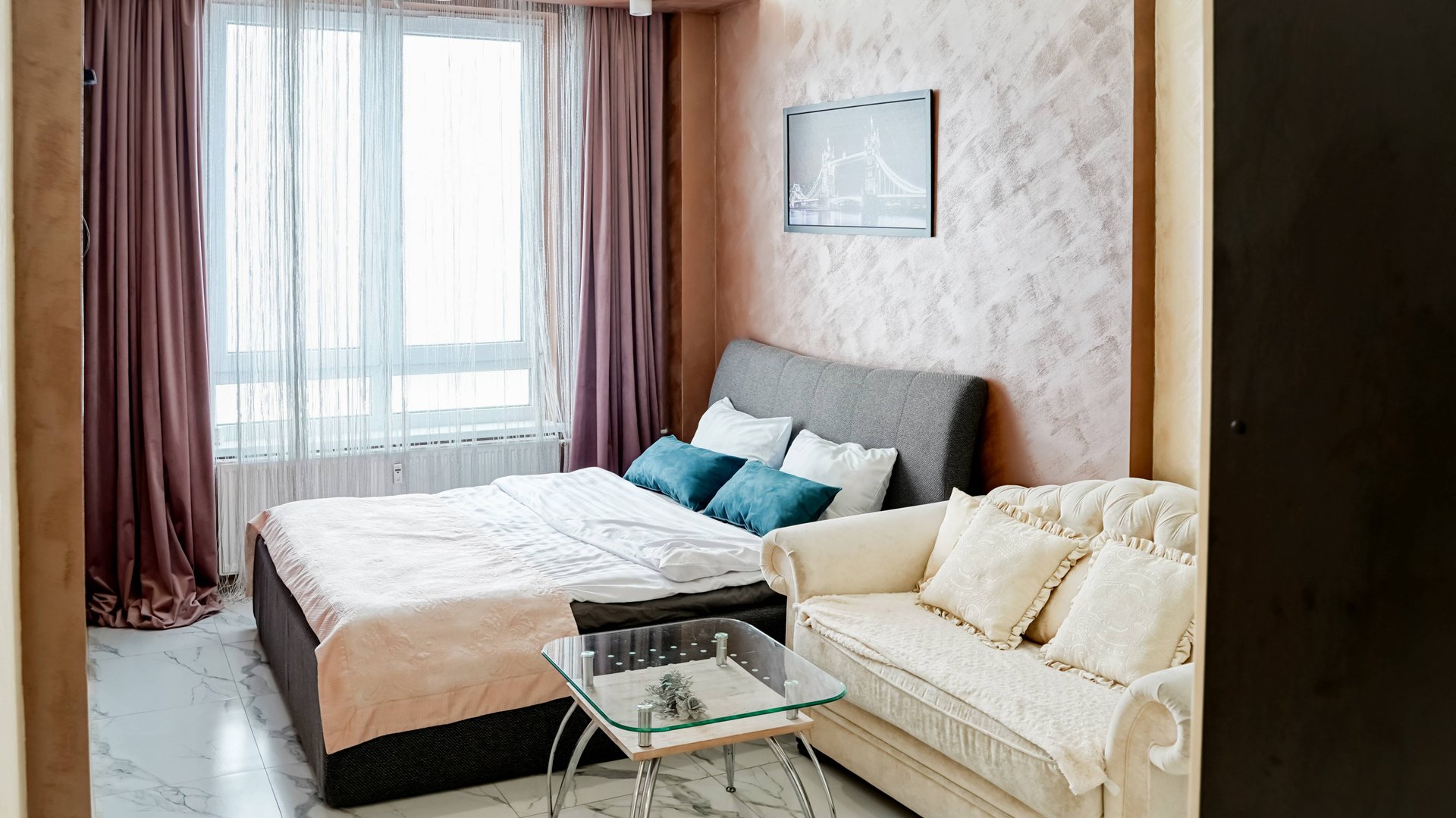 Апарт Отель ПМЖ 1710 АмарантKM Tower Plaza Нижний Новгород смотреть онлайн