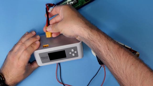How to discharge a battery fast? A LiPo discharge device смотреть онлайн