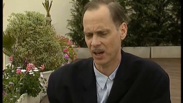 Pink Flamingos - John Waters Interview On 25th Anniversary (1997)